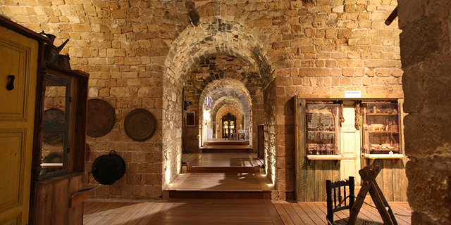 מוזיאון אוצרות בחומה ירושלים בנק הפועלים