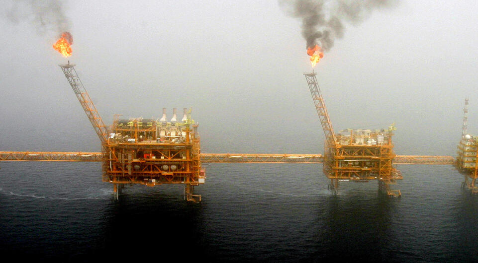 קידוח נפט אסדות קידוח המפרץ הפרסי איראן