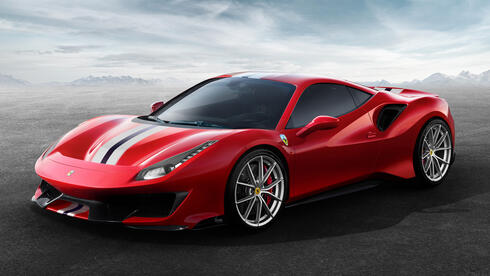 צילום: כלכליסט פרארי ב-633 אלף שקל במקום מיליון: רכבי היוקרה המחולטים שמכרה המשטרה בשנת 2025