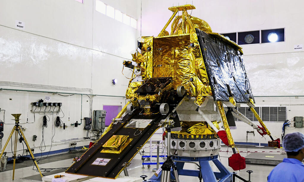 חללית לווין הודו צ'אנדריאן Chandrayaan 2