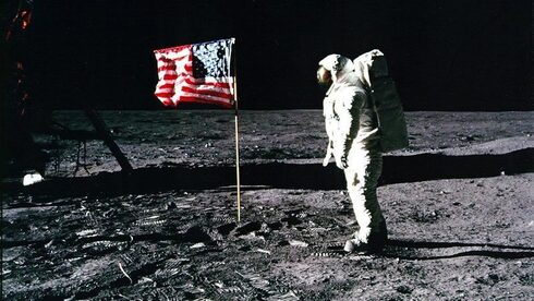 האסטרונאוט באז אולדרין על הירח ב-1969 , צילום: NASA