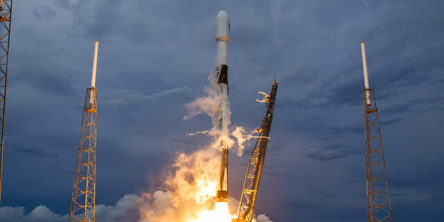 שיגור הלוויין עמוס 17 ספייס X SpaceX