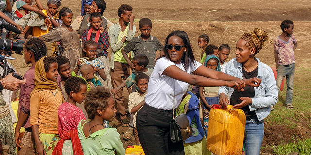 טהוניה ומשפחתה ב אתיופיה מתוך הסדרה טיול שורשים פנאי