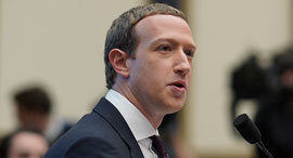 מארק צוקרברג בעדות בסנאט , צילום: Bloomberg