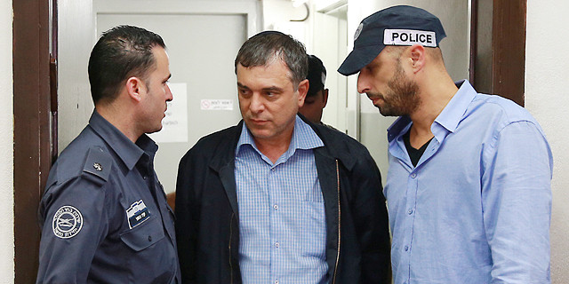 שלמה פילבר מנכל משרד התקשורת בבית משפט הארכת מעצר פרשת בזק