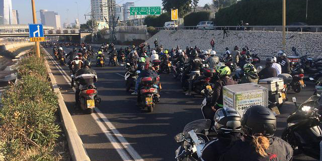 פקק תנועה פקקקים נתיבי איילון מחאת האופנועים