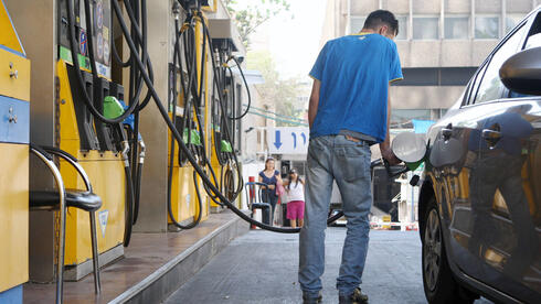 מלחמת איראן מגיעה לכיס הישראלי: הדלק יזנק ואחריו כל השאר