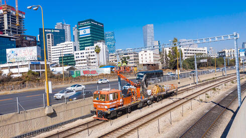 עבודות החשמול של הרכבת בתל אביב, צילום: דוברות הרכבת