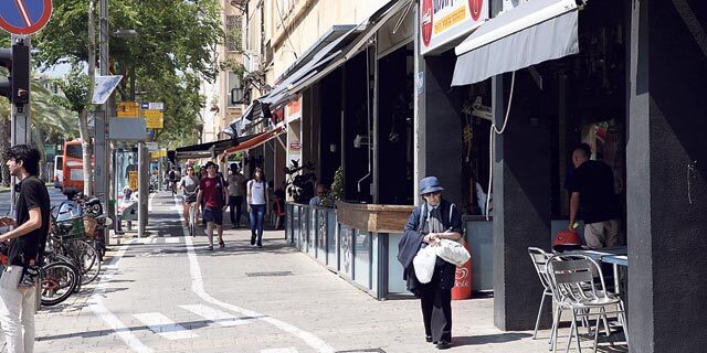 רחוב אבן גבירול תל אביב בית קפה