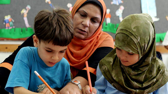בית ספר ערבים חינוך ב כפר מנשיה זבדה 