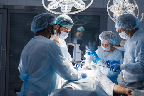 חדר ניתוח, צילום: שאטרסטוק
