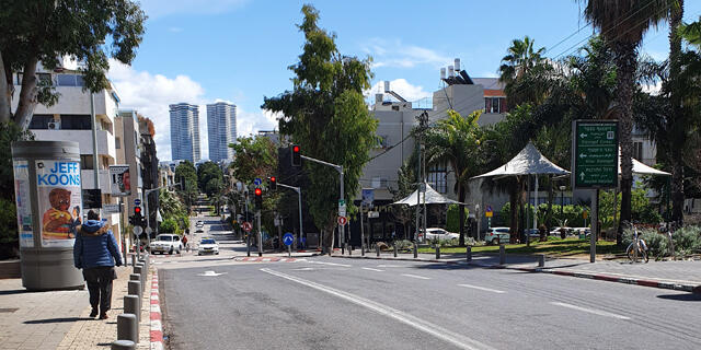 כיתוב סגר קורונה ב תל אביב רחוב בוגרשוב 21.3.20