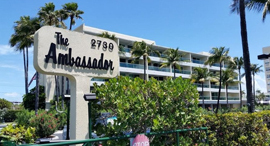 מלון אמבסדור של קופרליין פאלם ביץ' פלורידה