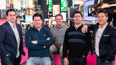 הנהלת Vast Data. אייברי פאם, רנן חלק, שחר פינבליט, מייקל ווינג וג'ף דנוורת (Photo: Vast Data ) הנהלת Vast Data ווסט דאטה מימין אייברי פאם רנן חלק שחר פינבליט מייקל ווינג ו ג'ף דנוורת