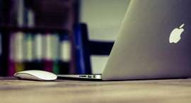 מחשב נייד עכבר אפל