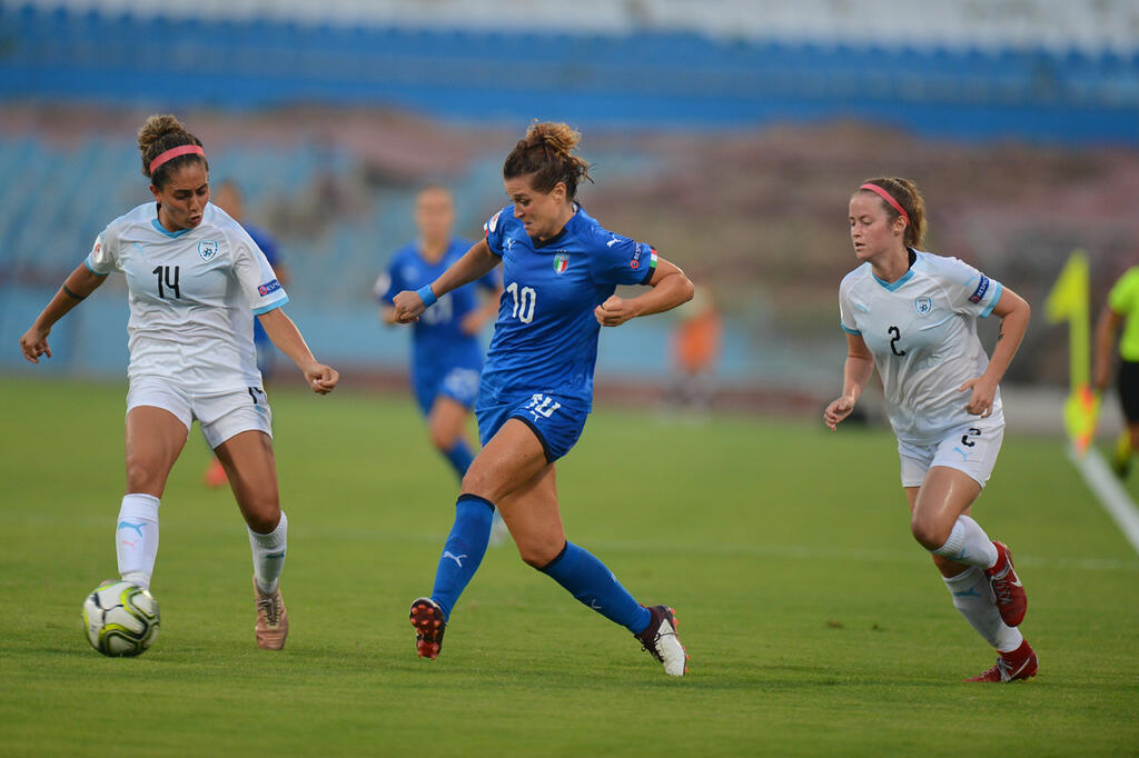 כדורגל נשים נבחרת ישראל נגד נבחרת איטליה