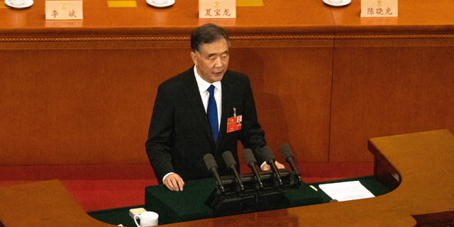 סין ראש הממשלה לי קצ'יאנג ב פרלמנט הסיני 
