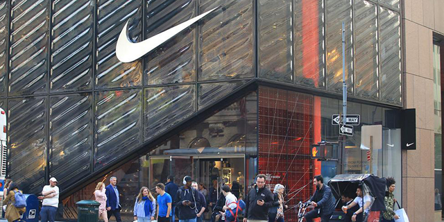 חנות הדגל נייקי Nike השדרה החמישית ניו יורק 