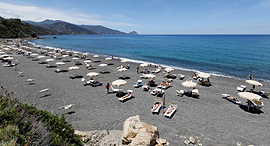 חוף סיציליה איטליה נפתח תיירות קורונה