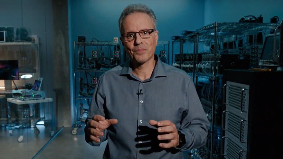 ג'וני סרוג'י WWDC2020 אפל