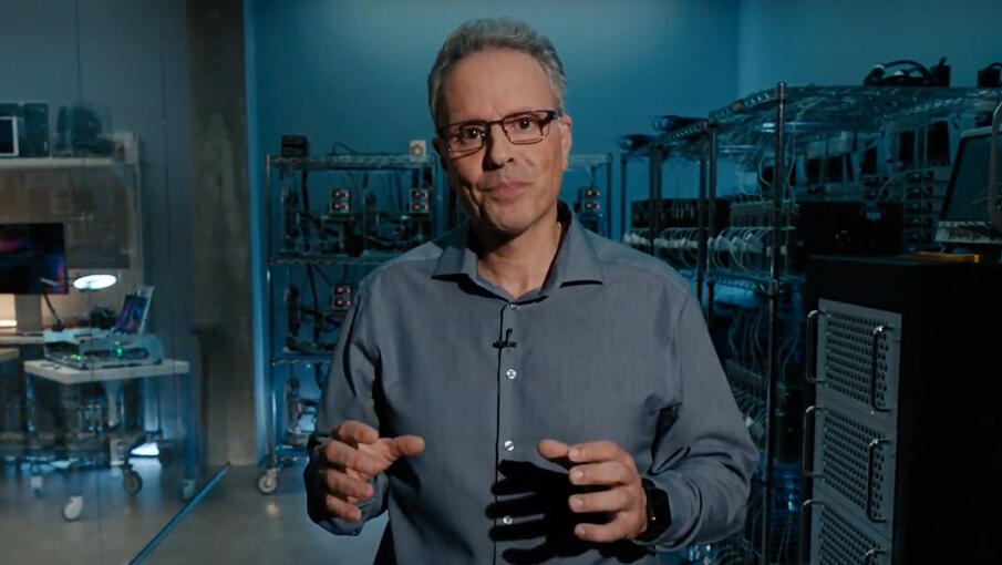 ג'וני סרוג'י WWDC2020 אפל