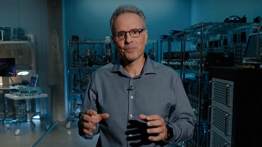 ג'וני סרוג'י WWDC2020 אפל