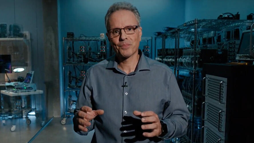 ג'וני סרוג'י WWDC2020 אפל