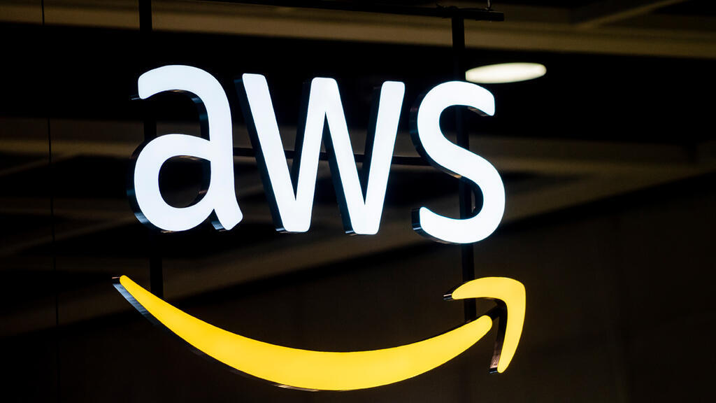 לוגו שירותי הענן של אמזון aws (צילום: שאטרסטוק) Amazon Web Services AWS logo שירות האינטרנט של אמזון