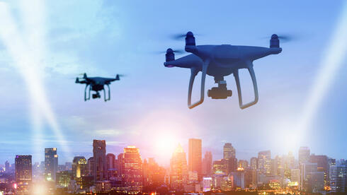 Drones can help the battleground, AI can help the defense online 