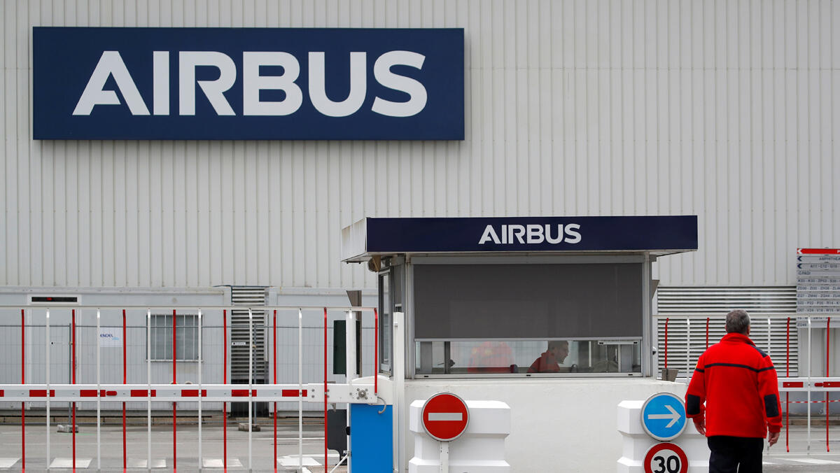 מפעל איירבוס איירבס Airbus  נאנט צרפת פיטורים