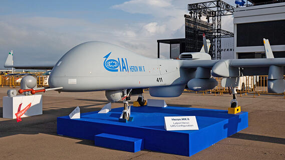 Heron MK 2. מטוס ראשון יימסר לחיל האוויר כבר בחודש הבא (צילום: בלומברג) מל"ט מזל"ט כטב"מ הרון Heron MK II התעשייה האווירית 2020 תערוכה סינגפור