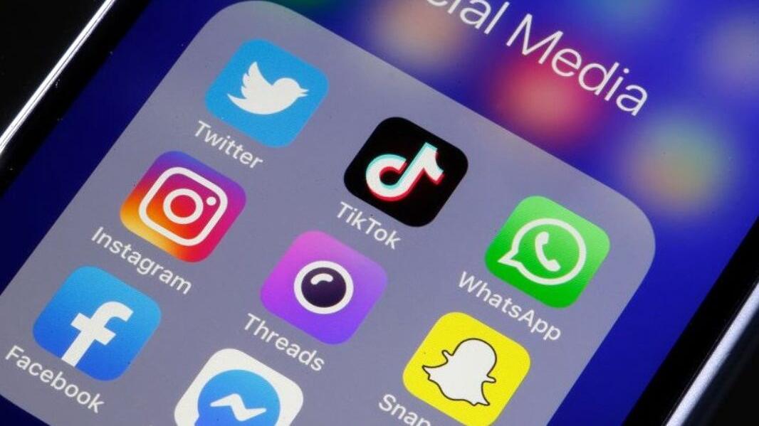 רשתות חברתיות רשת חברתית טוויטר טיקטוק אינסטגרם פייסבוק סנאפצ'ט ווטסאפ 