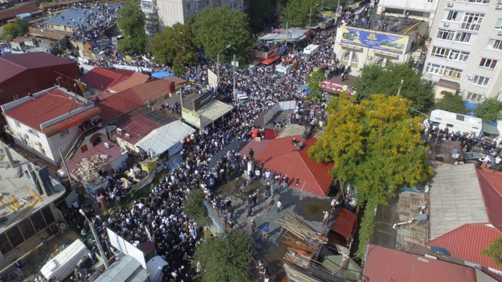 חרדים ב אומן הילולה שנתית