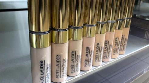 אסתי לאודר במגעים לרכישת הבעלים של ז'אן פול גוטייה