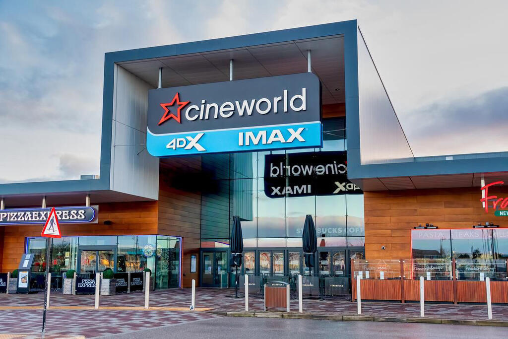 בית קולנוע  סינוורלד Cineworld בעיר צ'סטר בריטניה משפחת גרידינגר
