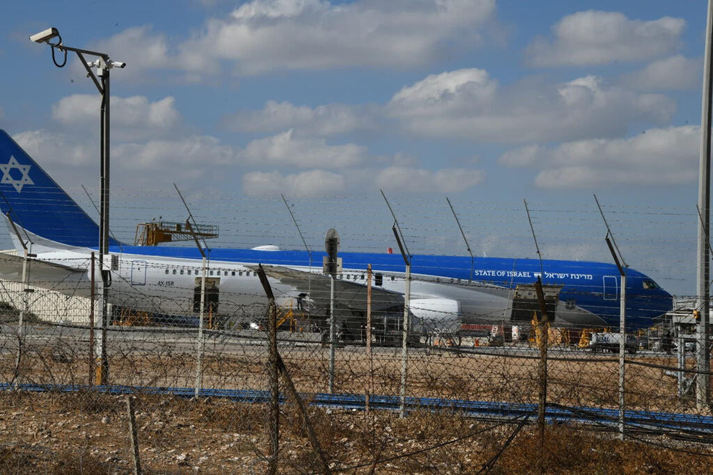 מטוס ראש הממשלה לאחר הפסקה של כמה חודשים בשל סגר קורונה