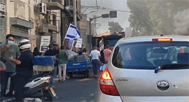 בעלי עסקים שרפו סחורה בתל אביב