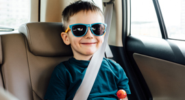 חגורות בטיחות ילדים ב אוטו 