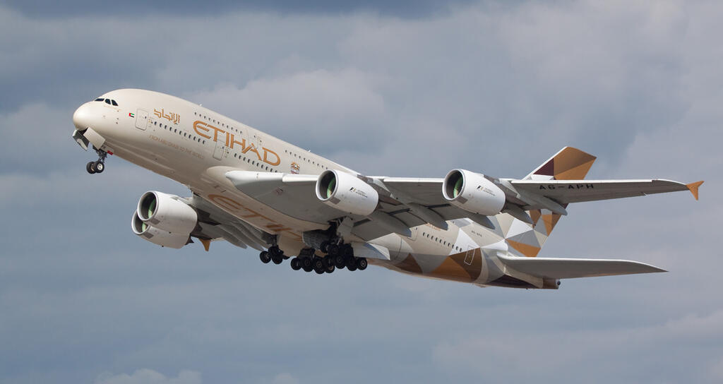 מטוס איתיחאד חברת התעופה של אבו דאבי Etihad Airways