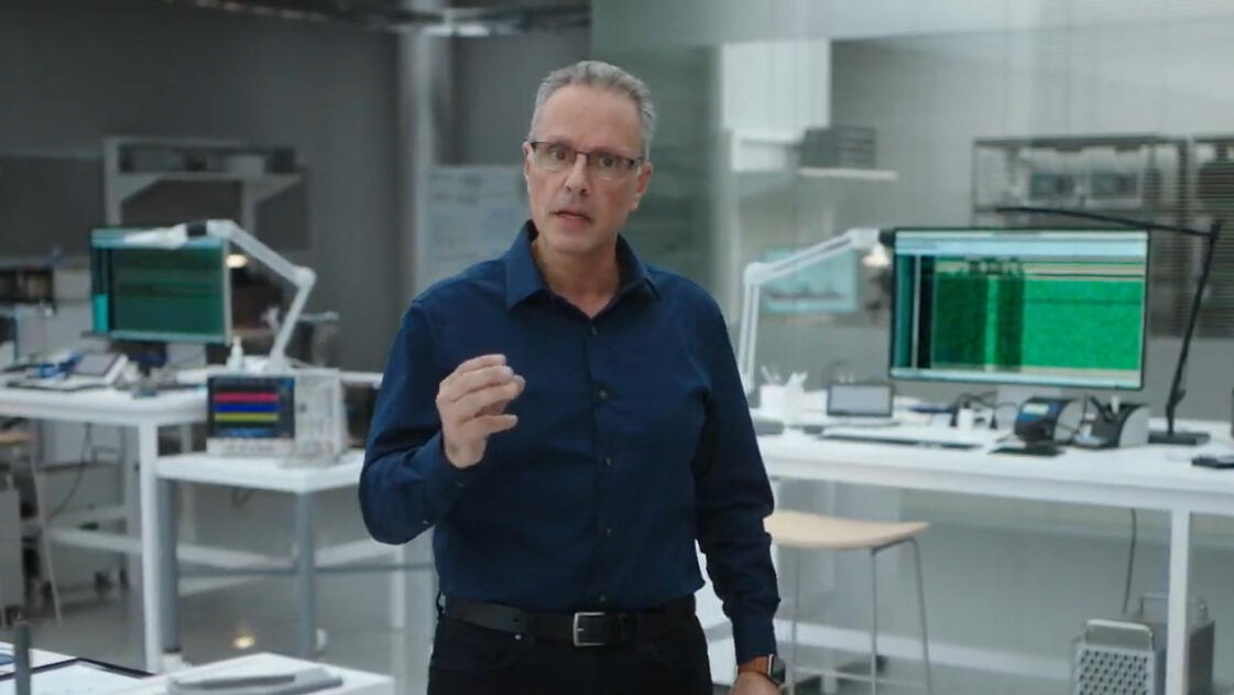 ג'וני סרוג'י נציג ישראלי באירוע אפל