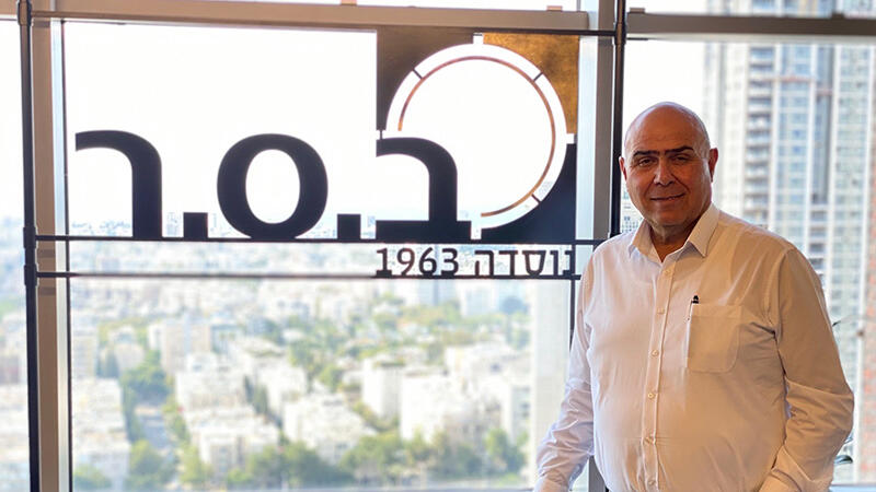 נחשון קיויתי שהקים את ב.ס.ר ובעל המניות הגדול בה יחד עם קרן jtlv (צילום: אייל בצלאל) נחשון קיויתי בעלים של בסר זירת הנדלן