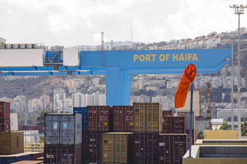 סחורה בנמל חיפה (ארכיון), צילום: בלומברג 