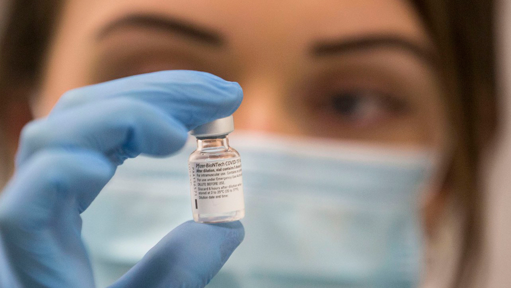 פוטו תמונות השנה בעולם 2020 חיסון לקורונה דצמבר