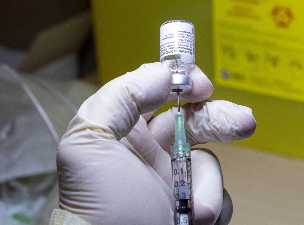 פייזר ביקשה מה-FDA לאשר החיסון לקורונה גם לבני 12-15