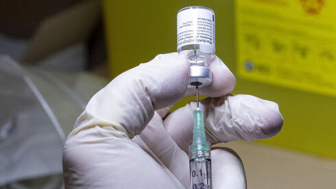 דיווח: ה-FDA יפרסם "אזהרה חריגה" לחיסוני קורונה - מומחים תוקפים