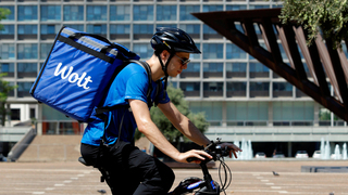 Wolt delivery in Tel Aviv. Photo: Amit Shaal