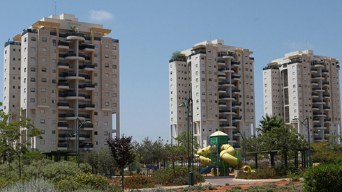 בנייני מגורים במרכז הארץ, צילום: אוראל כהן 