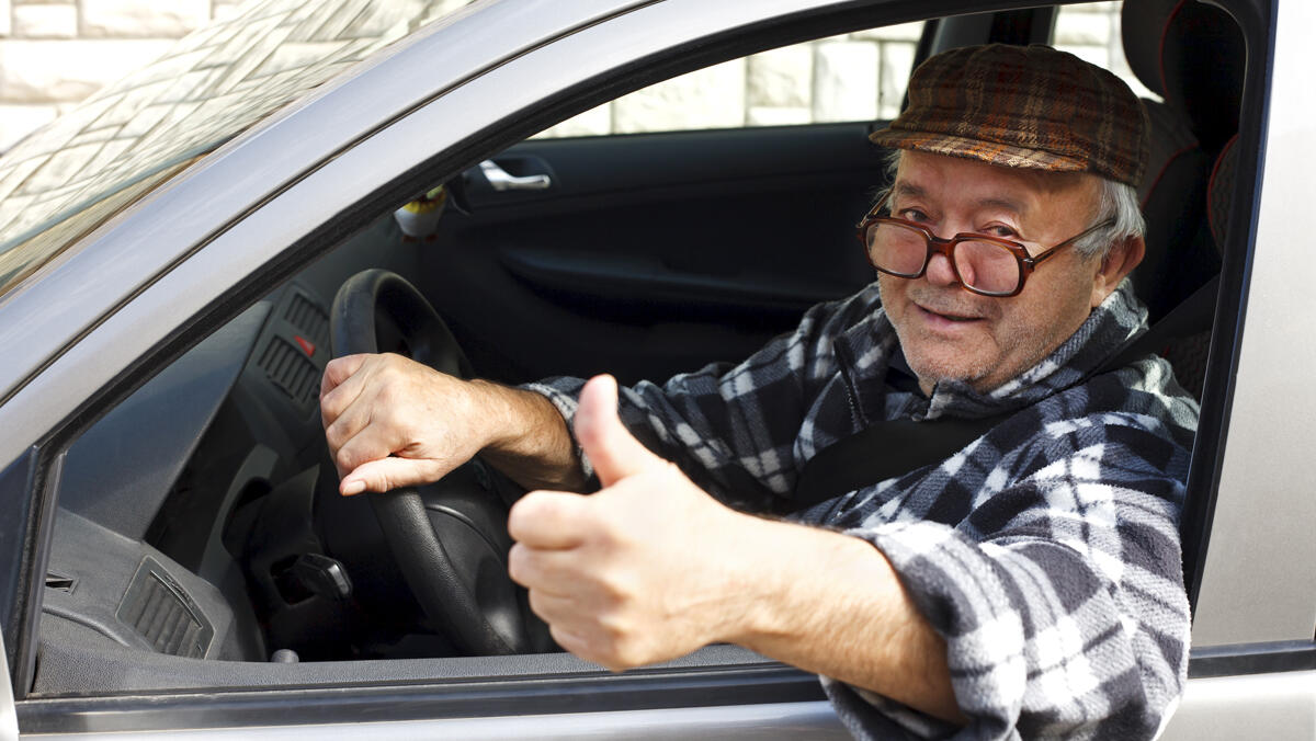 נהג נהגים נהג זקן רישיון נהיגה