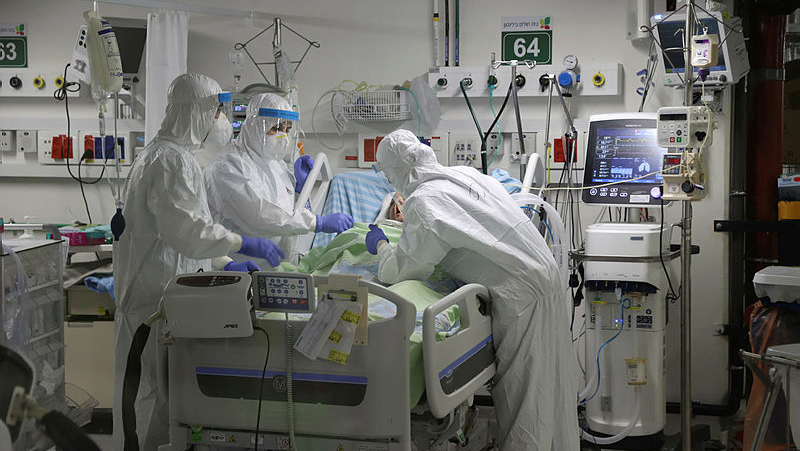 צוות רפואי מחלקת קורונה בית חולים בלינסון עומס