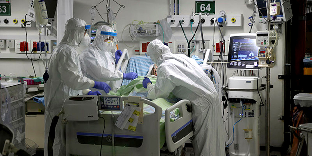צוות רפואי בזמן הקורונה, בית חולים בלינסון, צילום: יריב כץ
